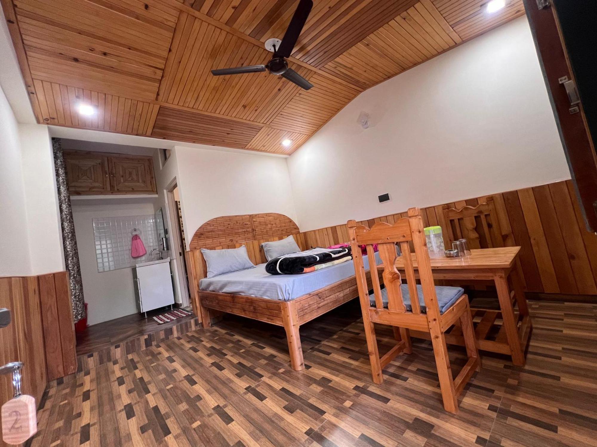 Binsar Royal Homestay Dhaulchhina, Almora Eksteriør billede